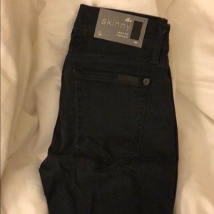 NWT 7 for all mankind the skinny jean size 23